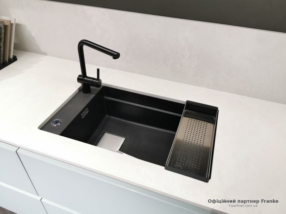 Кухонна мийка Franke KUBUS 2 KNG 110-62 125.0517.092